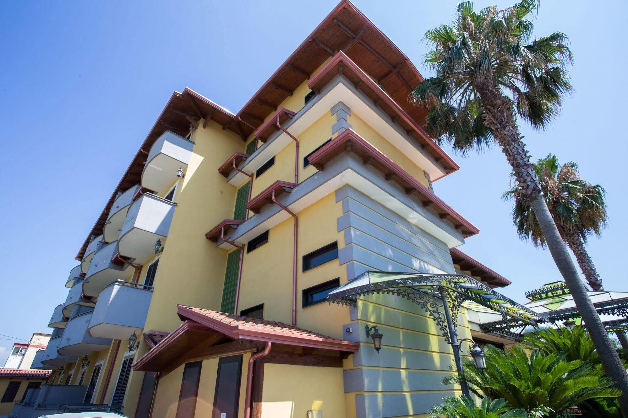 Miramare Hotel Varcaturo