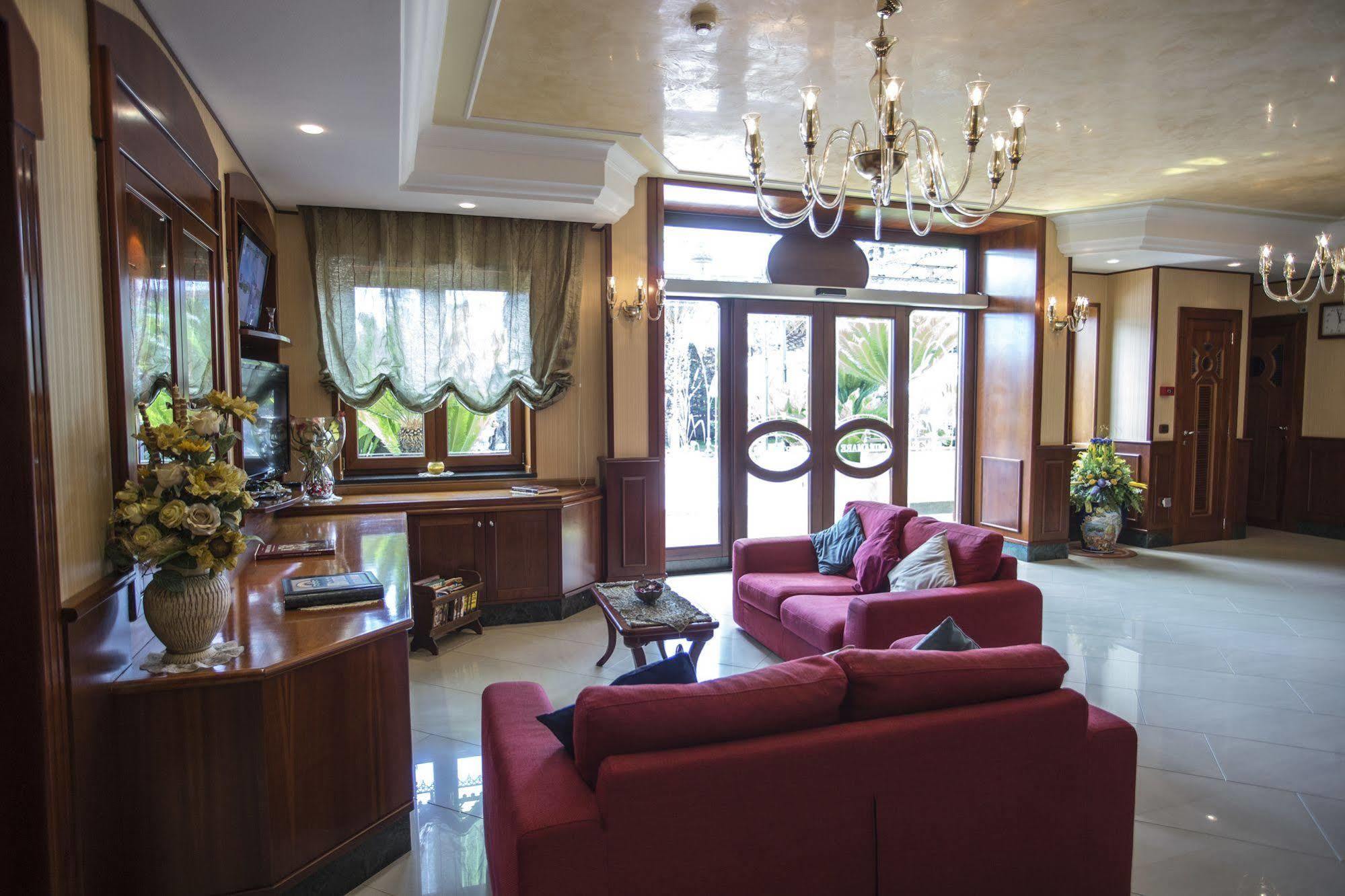 Miramare Hotel Varcaturo